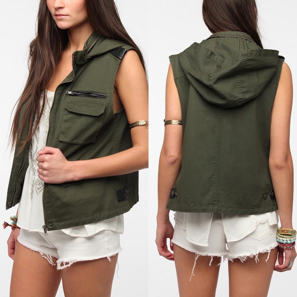 UO BDG Army Green Utility Vest